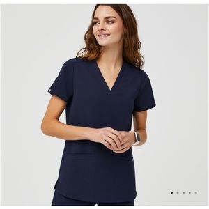Figs Navy M Scrub Top